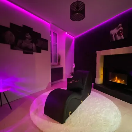 Daire Romantique La Parenthese Angevine Love&spa Brain-sur-Longuenee